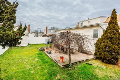 2340 Devon Street, East Meadow, NY 11554 - Photo 29