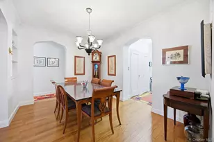 124-16 84th Rd, Kew Gardens, NY 11415 - Photo 3