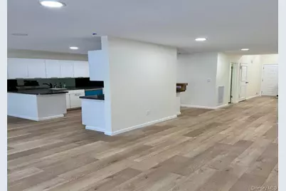 80 Northgate Circle, Melville, NY 11747 - Photo 3