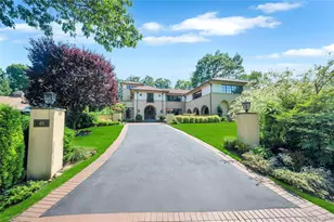 48 Nassau Dr, Great Neck, NY 11021 - Photo 3