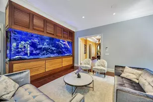 48 Nassau Dr, Great Neck, NY 11021 - Photo 9