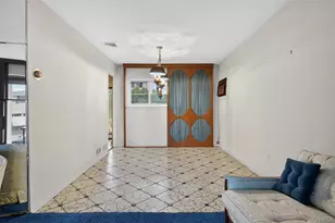 50 Netto Ln, Plainview, NY 11803 - Photo 7