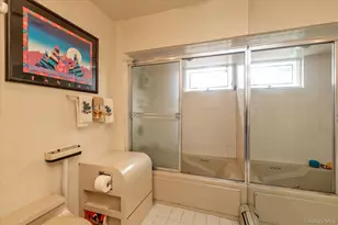 1055 Cedarhurst St, Woodmere, NY 11581 - Photo 19