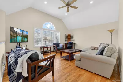 192 Robinson Lane, Wappingers Falls, NY 12590 - Photo 5