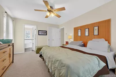 192 Robinson Lane, Wappingers Falls, NY 12590 - Photo 11