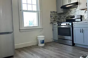 139 Derby St, Valley Stream, NY 11581 - Photo 9