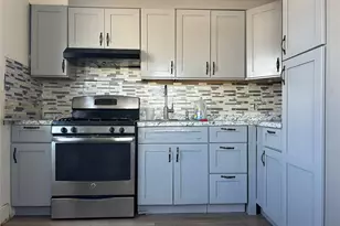 139 Derby St, Valley Stream, NY 11581 - Photo 11