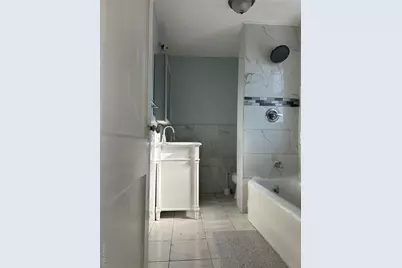 139 Derby Street, Valley Stream, NY 11581 - Photo 5