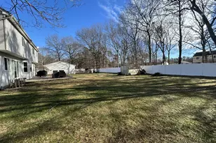 2 Daylilly Ct, Middle Island, NY 11953 - Photo 27