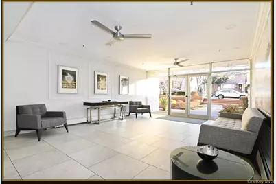 15 Hill Park Avenue #1-L, Great Neck, NY 11021 - Photo 5