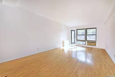 15 Hill Park Avenue #1-L, Great Neck, NY 11021 - Photo 5