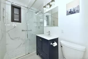 15 Hill Park Ave, Great Neck, NY 11021 - Photo 21