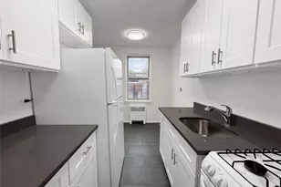 2630 Kingsbridge Terrace, Bronx, NY 10463 - Photo 5