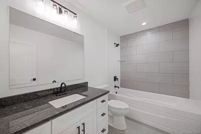 39 Locust Avenue S, Medford, NY 11763 - Photo 23