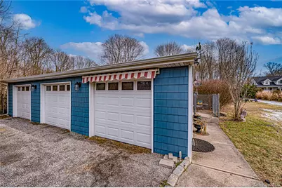 1451 Locust Avenue, Bohemia, NY 11716 - Photo 29