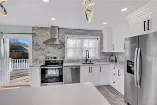 39 Roosevelt Blvd, Patchogue, NY 11772 - Photo 9