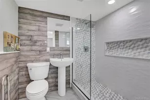 39 Roosevelt Blvd, Patchogue, NY 11772 - Photo 15