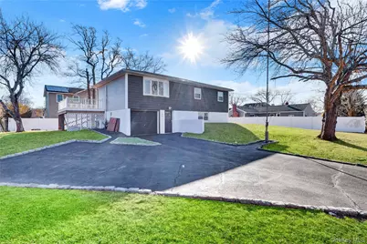 39 Roosevelt Boulevard, Patchogue, NY 11772 - Photo 23