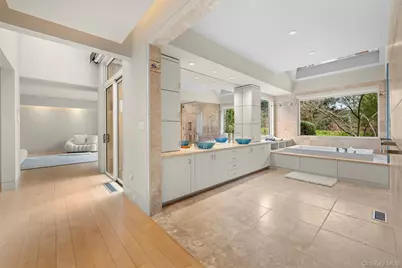 121 Piping Rock Road, Locust Valley, NY 11560 - Photo 11