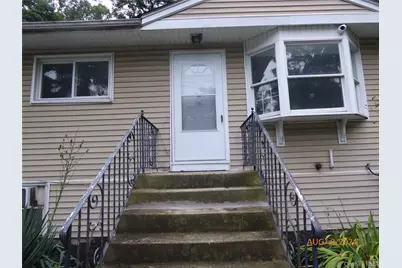 [Address not provided], Bay Shore, NY 11706 - Photo 1