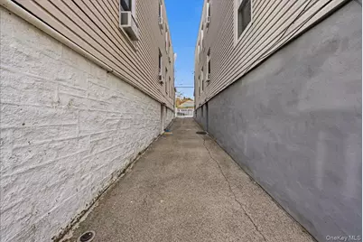 2304 Glebe Avenue, Bronx, NY 10462 - Photo 31