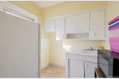 104-11 Liverpool Street, Jamaica, NY 11435 - Photo 17