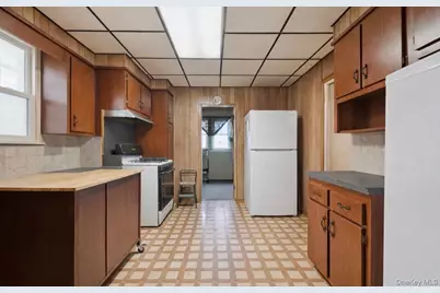 104-11 Liverpool Street, Jamaica, NY 11435 - Photo 9