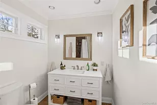 2 Walnut Ave, Setauket, NY 11733 - Photo 29