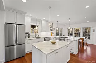 2 Walnut Ave, Setauket, NY 11733 - Photo 9