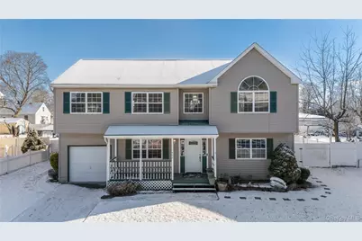 1805 Carleton Avenue, Bay Shore, NY 11706 - Photo 1