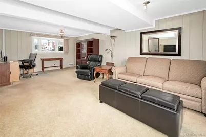 107 Parkview Road, Elmsford, NY 10523 - Photo 11