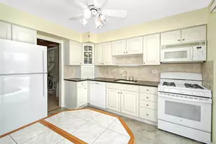 107 Parkview Rd, Elmsford, NY 10523 - Photo 3