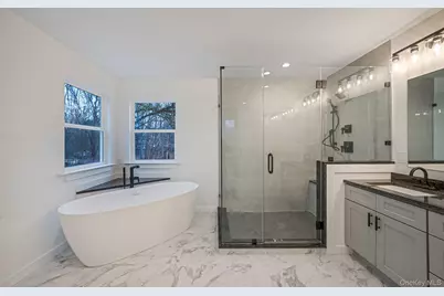 63C Blydenburgh Road, Centereach, NY 11720 - Photo 17