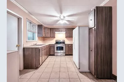 246 15th, West Babylon, NY 11704 - Photo 3
