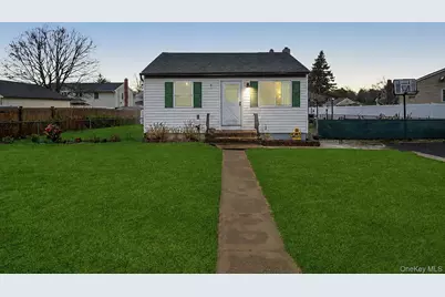 246 15th, West Babylon, NY 11704 - Photo 1