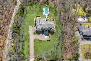 27 Victorian Ln, Brookville, NY 11545 - Photo 35