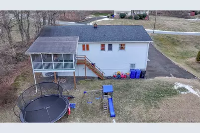 19 Eastwood Rd, Danbury, NY 06811 - Photo 11