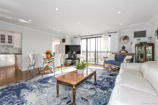 12 Bond St, Great Neck, NY 11021 - Photo 7