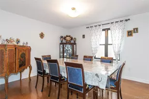 12 Bond St, Great Neck, NY 11021 - Photo 21