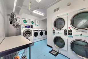 11 Wooleys Ln, Great Neck, NY 11023 - Photo 25