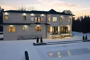 26 St Andrews Ct, Old Westbury, NY 11568 - Photo 49