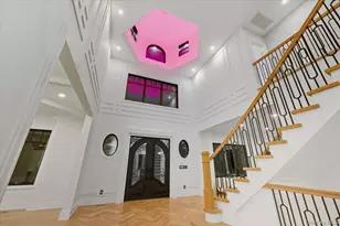 26 St Andrews Ct, Old Westbury, NY 11568 - Photo 9