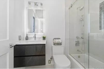 26 Saint Andrews Court, Old Westbury, NY 11568 - Photo 41