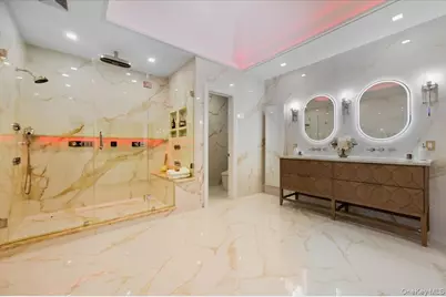 26 Saint Andrews Court, Old Westbury, NY 11568 - Photo 35