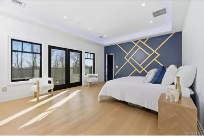 26 Saint Andrews Court, Old Westbury, NY 11568 - Photo 31