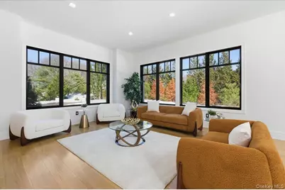 26 Saint Andrews Court, Old Westbury, NY 11568 - Photo 11