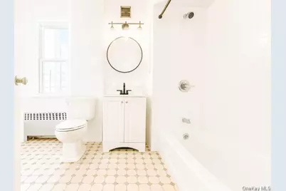 194 Summit Avenue #2, Mount Vernon, NY 10550 - Photo 7