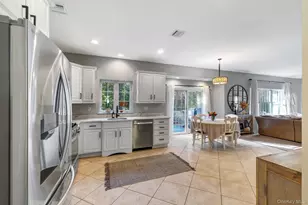 58 Red Maple Way, New Windsor, NY 12553 - Photo 13