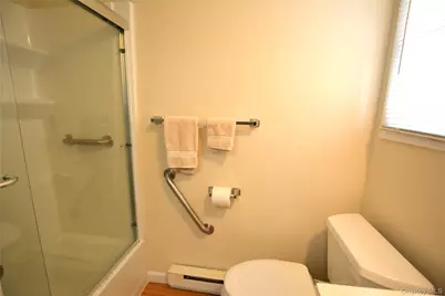 82 Village Circle W, Manorville, NY 11949 - Photo 17