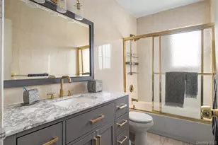 13-52 145th Pl, Whitestone, NY 11357 - Photo 17